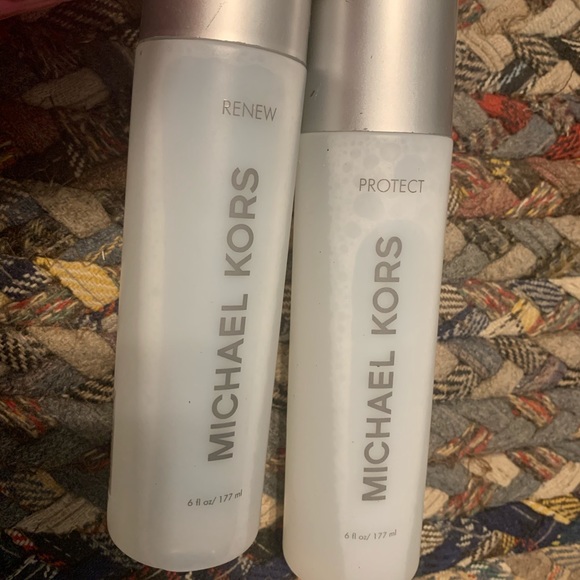 Michael Kors Leather Handbag Cleaning Solution